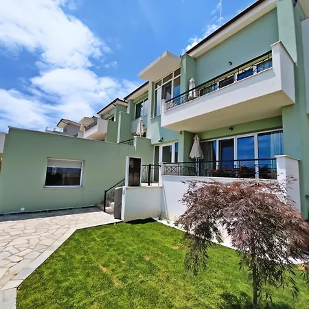 Aparthotel 7 Grapes Elevtheraí