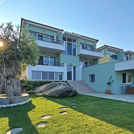 7 Grapes 3* Elevtheraí