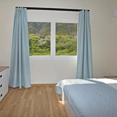Aparthotel 7 Grapes 3*