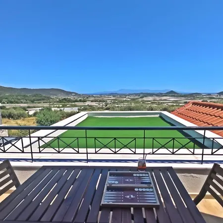 7 Grapes Aparthotel