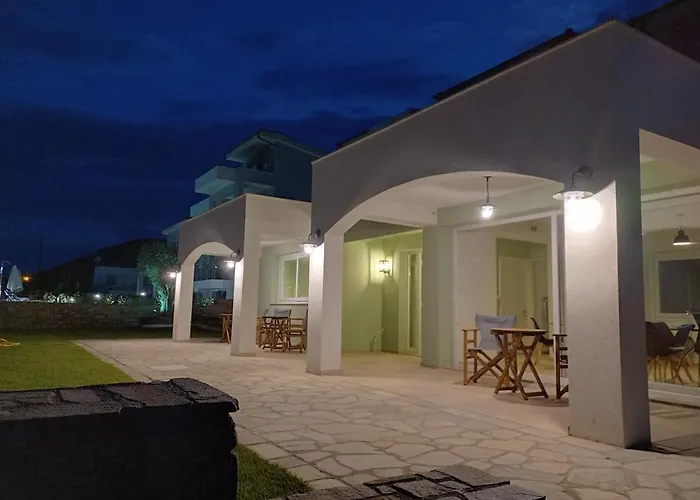 7 Grapes Apartahotel Elevtheraí