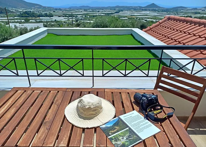 7 Grapes Apartahotel